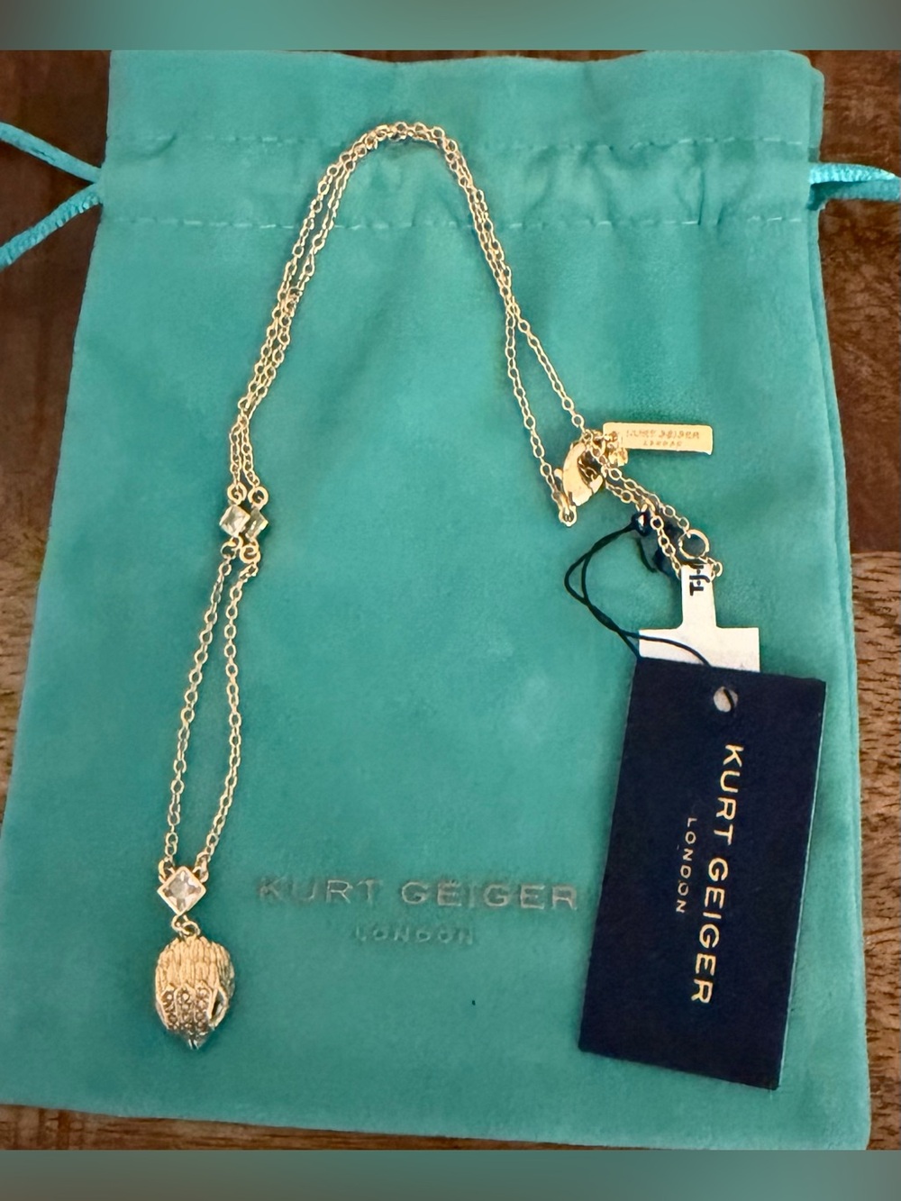 Kurt Geiger Gold Signature Pave Eagle Pendant  Necklace with Turquoise Pouch NWT - Picture 5 of 5